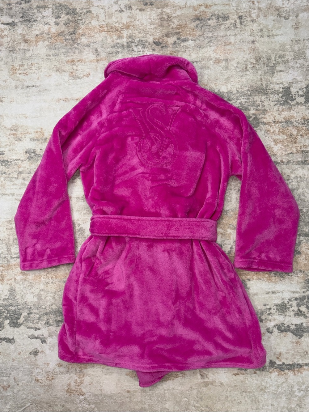 Victoria’s Secret Hot Pink Plush Robe M/L Embroidered VS Logo Belted